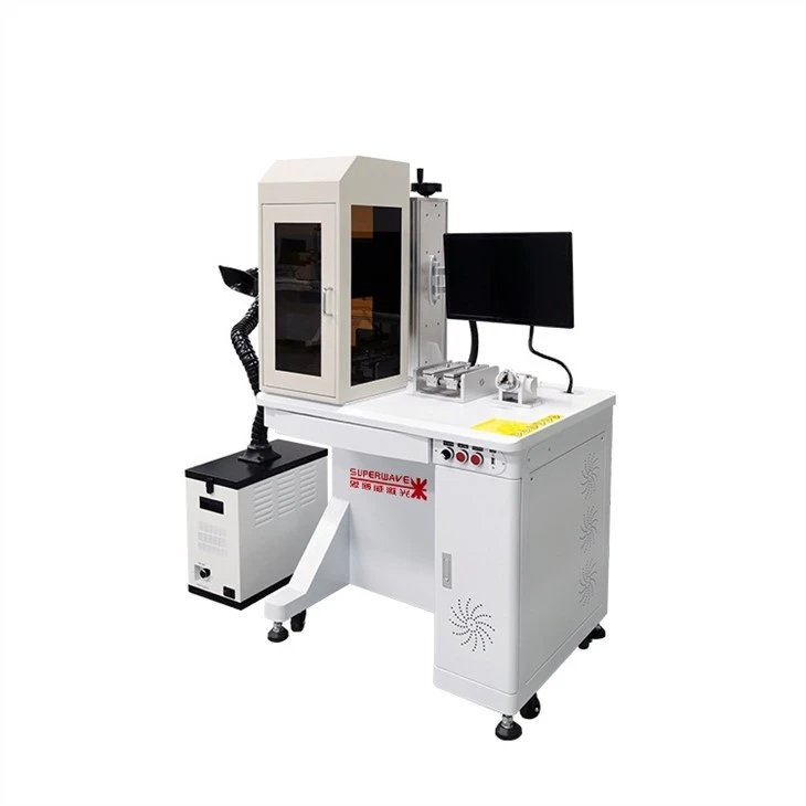 Κλεισμένη μηχανή χάραξης και κοπής λέιζερ 3D Fiber